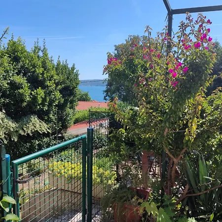Garden-sea View With Terrace Apartment *