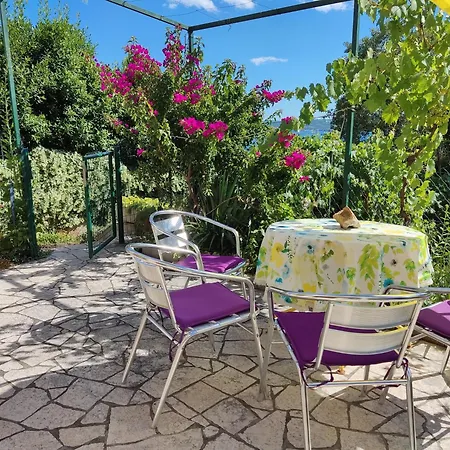 Garden-sea View With Terrace Dramalj